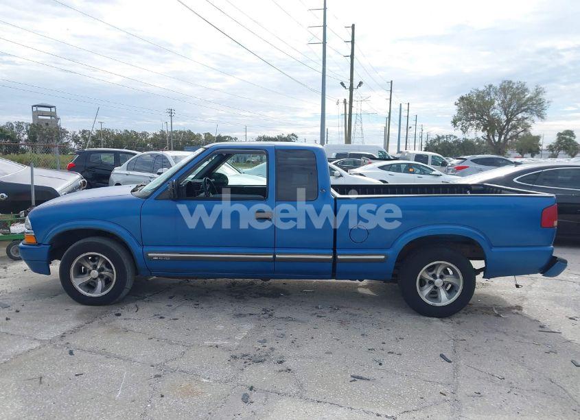 Photo 14 of 2000 Chevrolet S-10 LS (VIN 1GCCS19W0Y8244653)