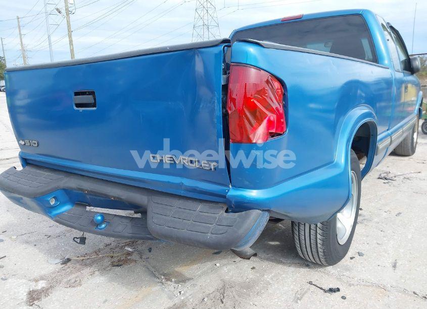 Photo 6 of 2000 Chevrolet S-10 LS (VIN 1GCCS19W0Y8244653)