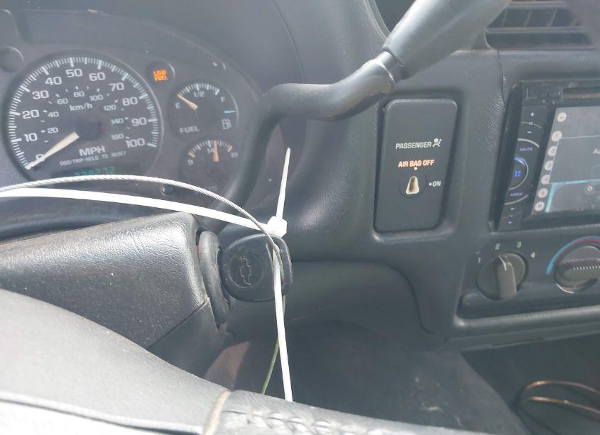 Photo 11 of 2002 Chevrolet S-10 LS (VIN 1GCCS19W228198296)