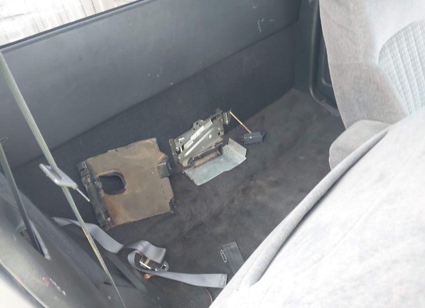 Photo 8 of 2002 Chevrolet S-10 LS (VIN 1GCCS19W228198296)