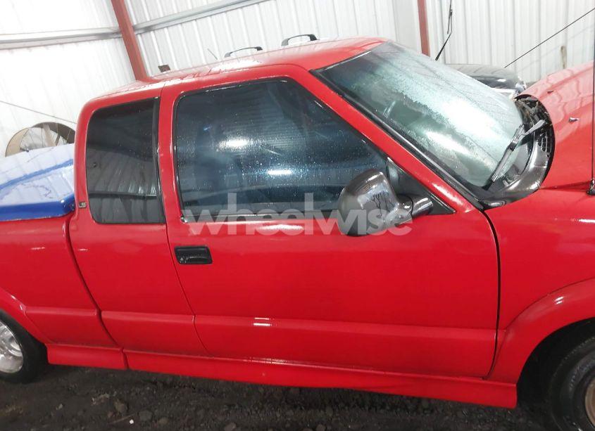 Photo 14 of 2000 Chevrolet S-10 LS (VIN 1GCCS19W2Y8203649)