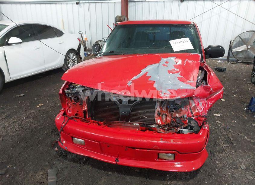 Photo 6 of 2000 Chevrolet S-10 LS (VIN 1GCCS19W2Y8203649)