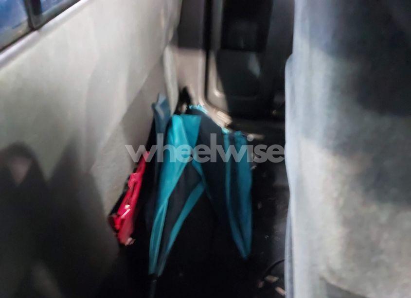 Photo 8 of 2000 Chevrolet S-10 LS (VIN 1GCCS19W2Y8203649)