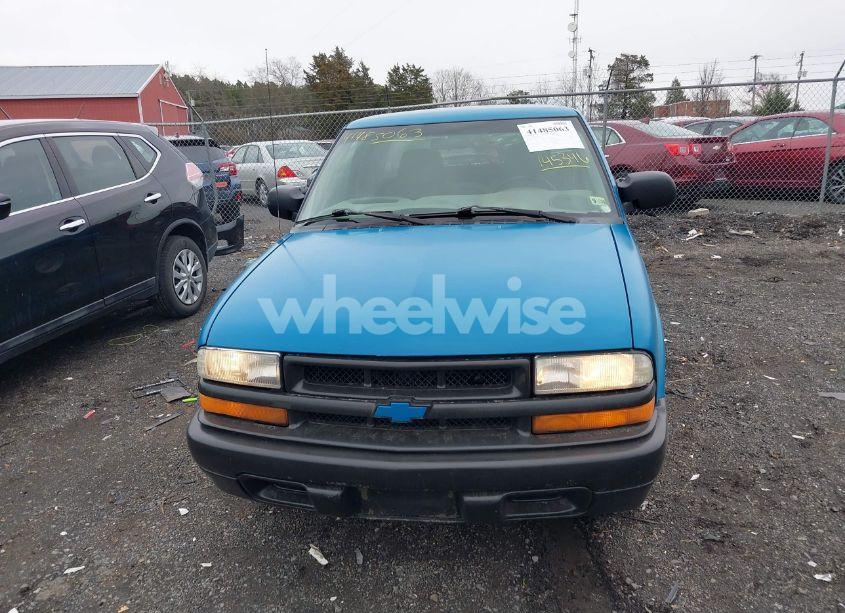 Photo 6 of 2001 Chevrolet S-10 LS (VIN 1GCCS19W318145346)