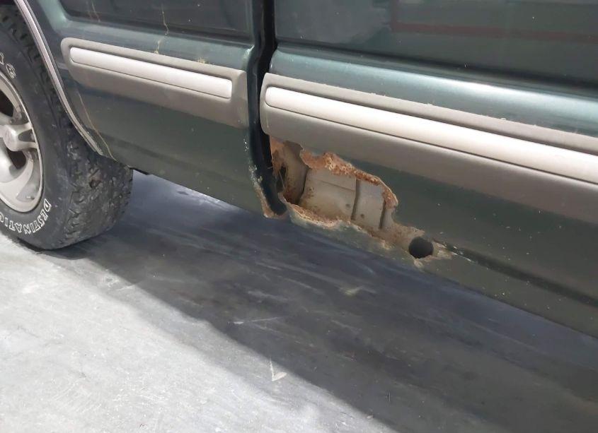 Photo 12 of 2002 Chevrolet S-10 LS (VIN 1GCCS19W328131092)