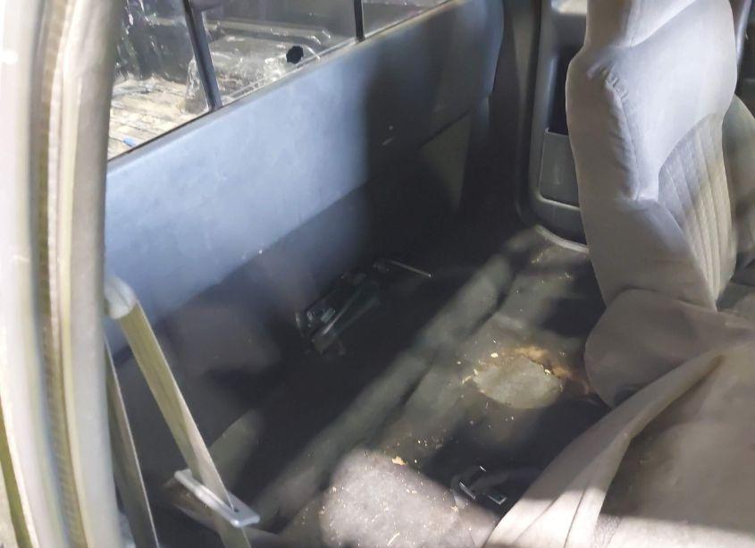 Photo 8 of 2002 Chevrolet S-10 LS (VIN 1GCCS19W328131092)