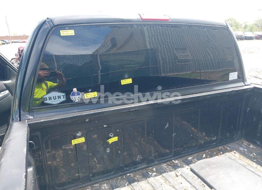 Photo 12 of 1999 Chevrolet S-10 LS (VIN 1GCCS19W3X8181045)