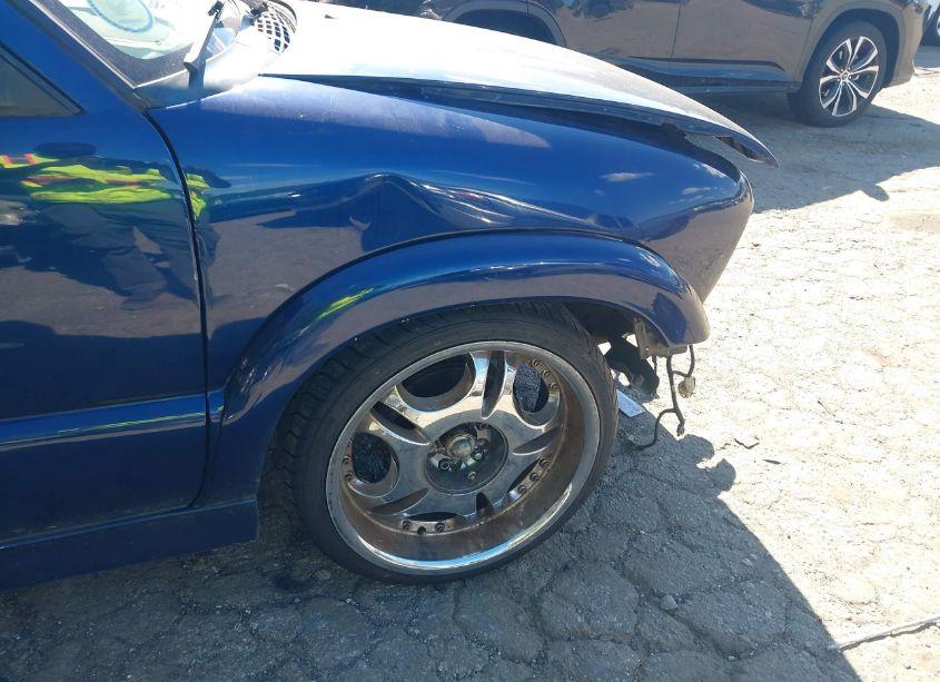 Photo 20 of 2002 Chevrolet S-10 LS (VIN 1GCCS19W428130288)