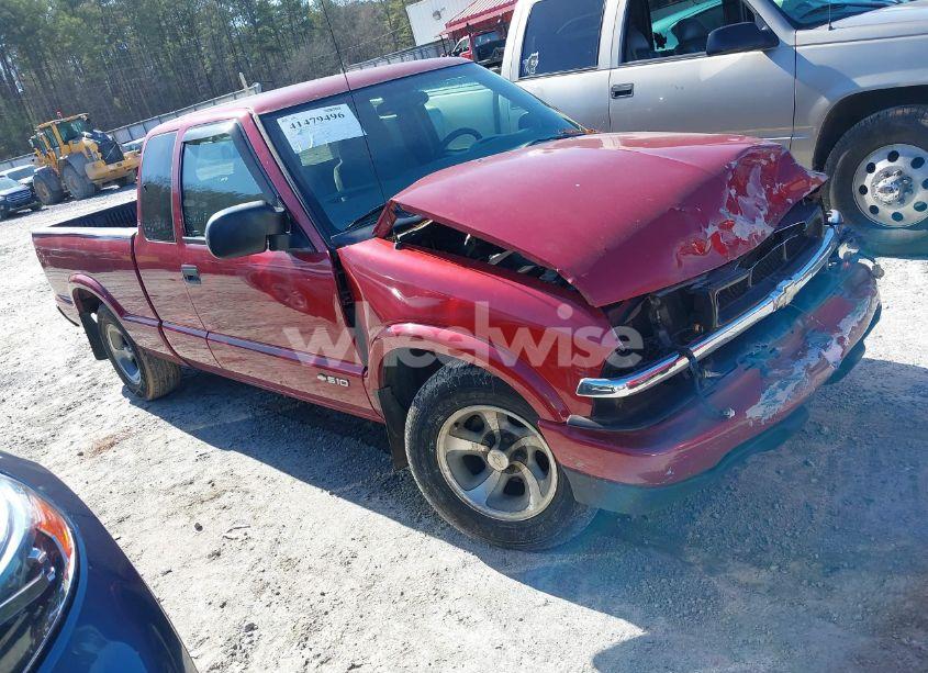 2002 Chevrolet S-10 LS (VIN 1GCCS19W428133546) main photo