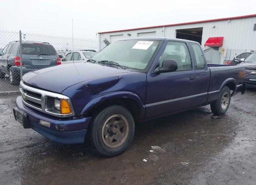Photo 2 of 1995 Chevrolet S TRUCK S10 (VIN 1GCCS19W4S8154056)