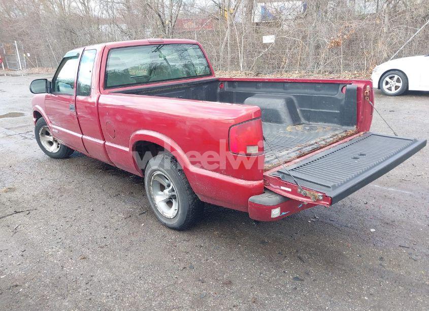 Photo 3 of 2001 Chevrolet S-10 LS (VIN 1GCCS19W518259493)