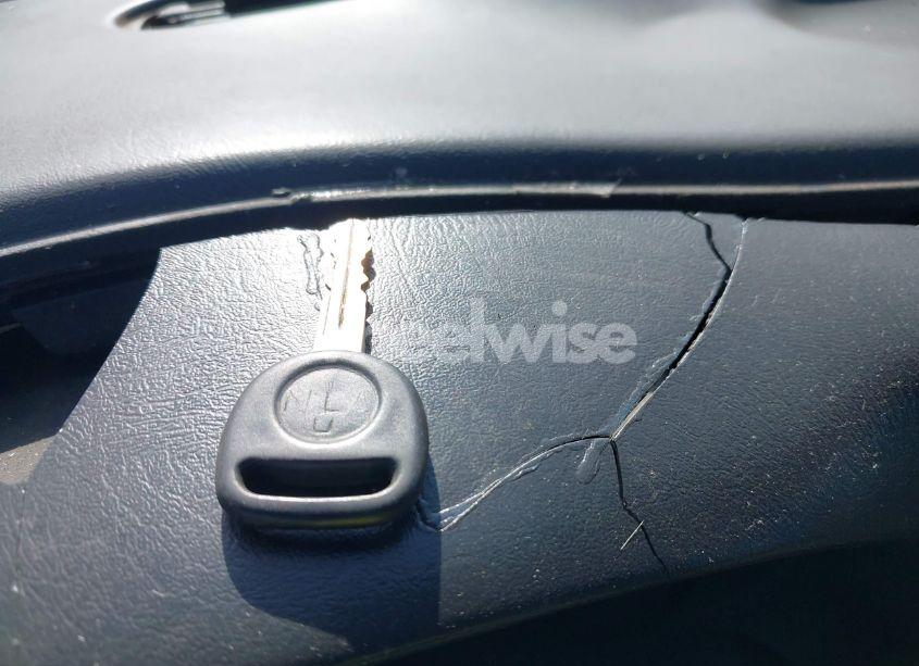 Photo 11 of 2002 Chevrolet S-10 LS (VIN 1GCCS19W528163655)