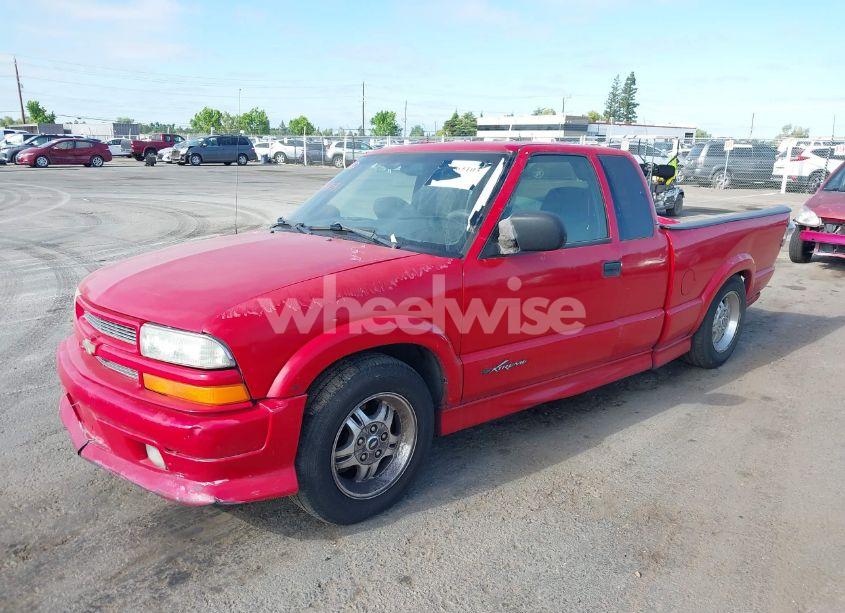 Photo 2 of 2002 Chevrolet S-10 LS (VIN 1GCCS19W528163655)