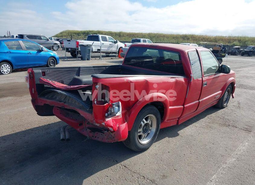 Photo 6 of 2002 Chevrolet S-10 LS (VIN 1GCCS19W528163655)