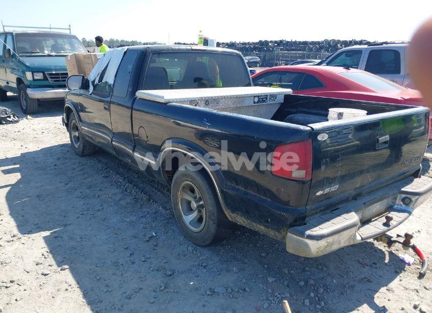 Photo 3 of 2002 Chevrolet S-10 LS (VIN 1GCCS19W528218430)
