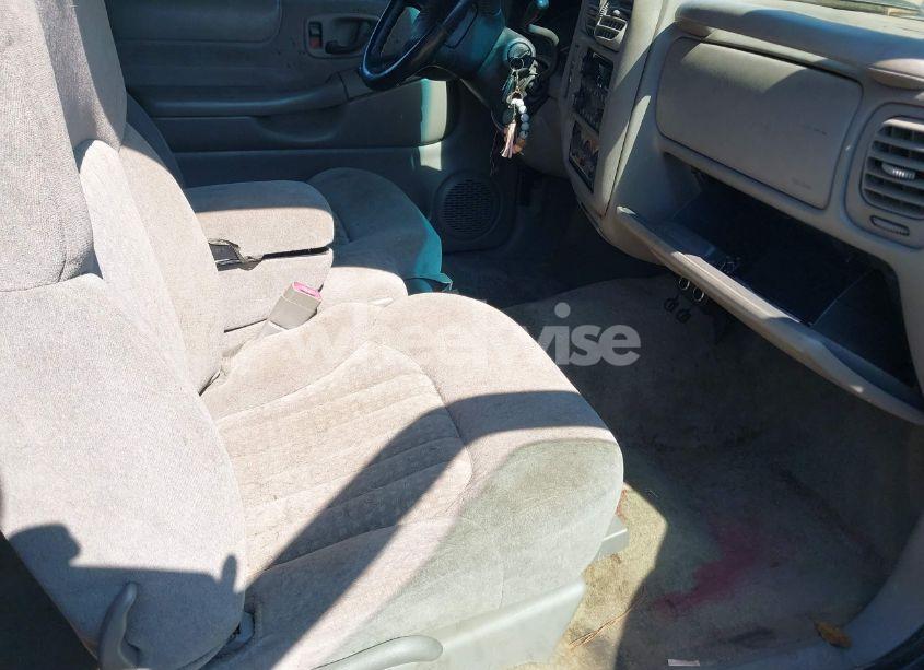 Photo 5 of 2002 Chevrolet S-10 LS (VIN 1GCCS19W528218430)