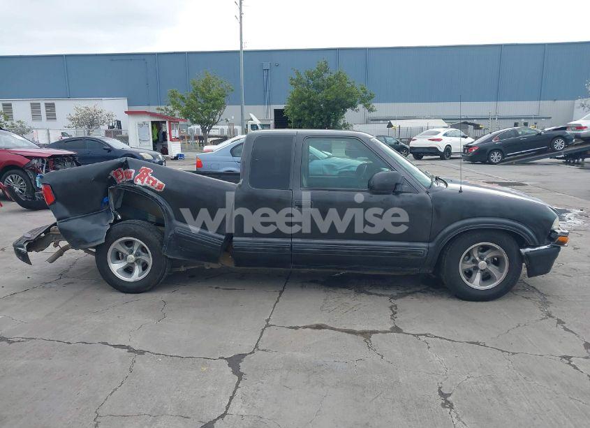 Photo 14 of 2000 Chevrolet S-10 LS (VIN 1GCCS19W5Y8161574)