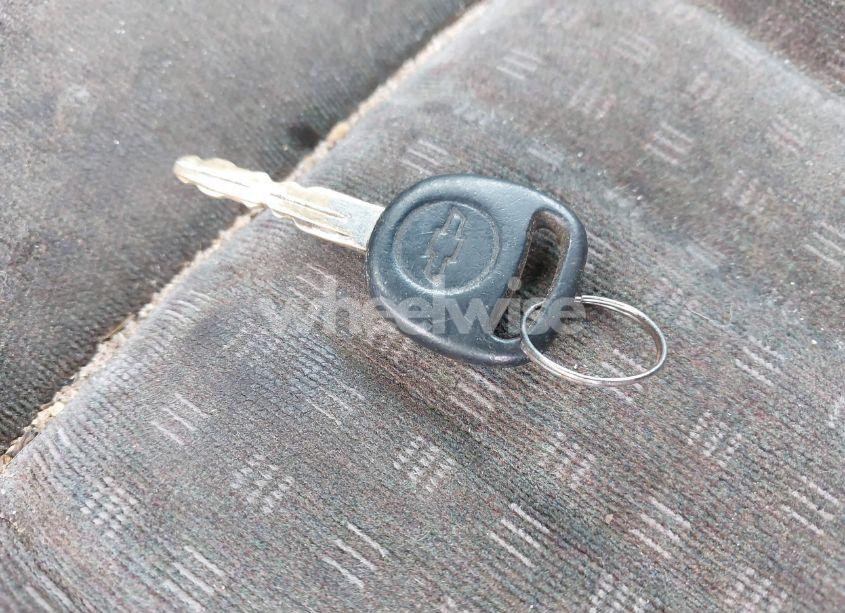 Photo 11 of 2002 Chevrolet S-10 LS (VIN 1GCCS19W628121477)