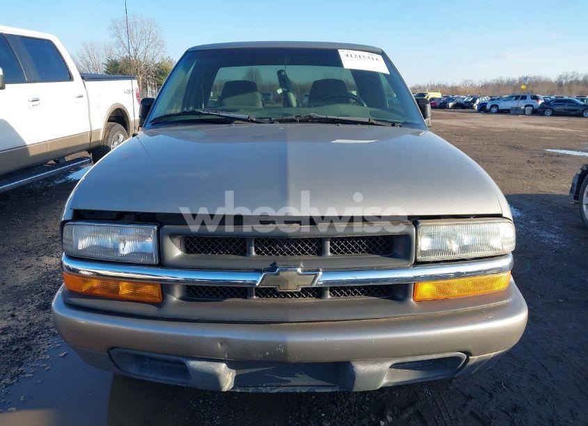 Photo 6 of 2002 Chevrolet S-10 LS (VIN 1GCCS19W628244860)