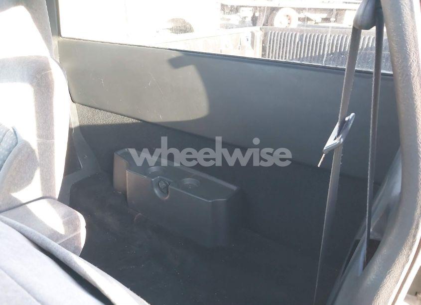 Photo 8 of 2002 Chevrolet S-10 LS (VIN 1GCCS19W628244860)