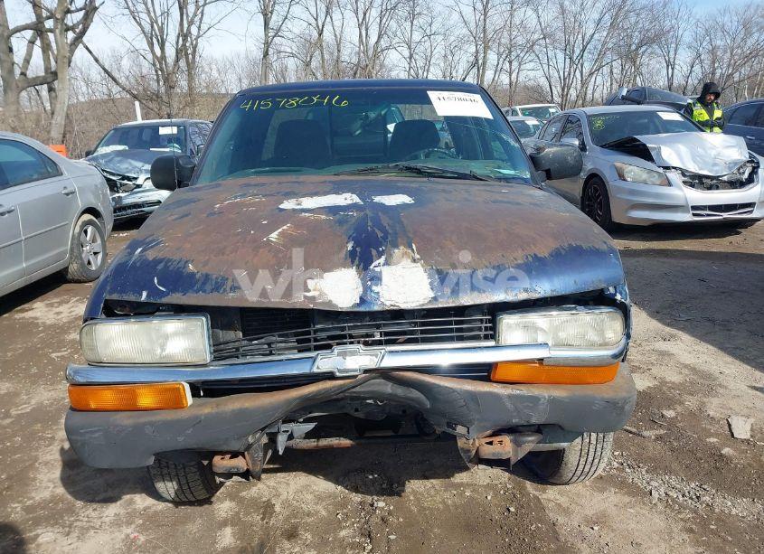Photo 12 of 2002 Chevrolet S-10 LS (VIN 1GCCS19W728154519)
