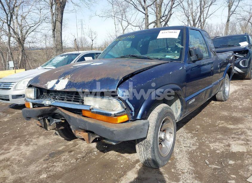 Photo 6 of 2002 Chevrolet S-10 LS (VIN 1GCCS19W728154519)