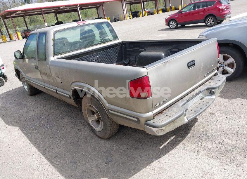 Photo 3 of 1998 Chevrolet S-10 LS FLEETSIDE (VIN 1GCCS19W8WK247445)