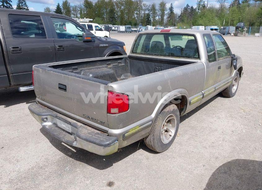 Photo 4 of 1998 Chevrolet S-10 LS FLEETSIDE (VIN 1GCCS19W8WK247445)