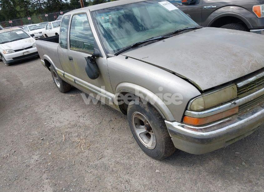 Photo 6 of 1998 Chevrolet S-10 LS FLEETSIDE (VIN 1GCCS19W8WK247445)