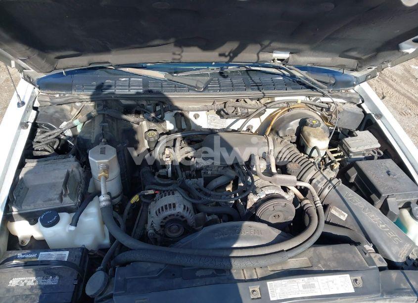 Photo 10 of 2001 Chevrolet S-10 LS (VIN 1GCCS19W918130818)