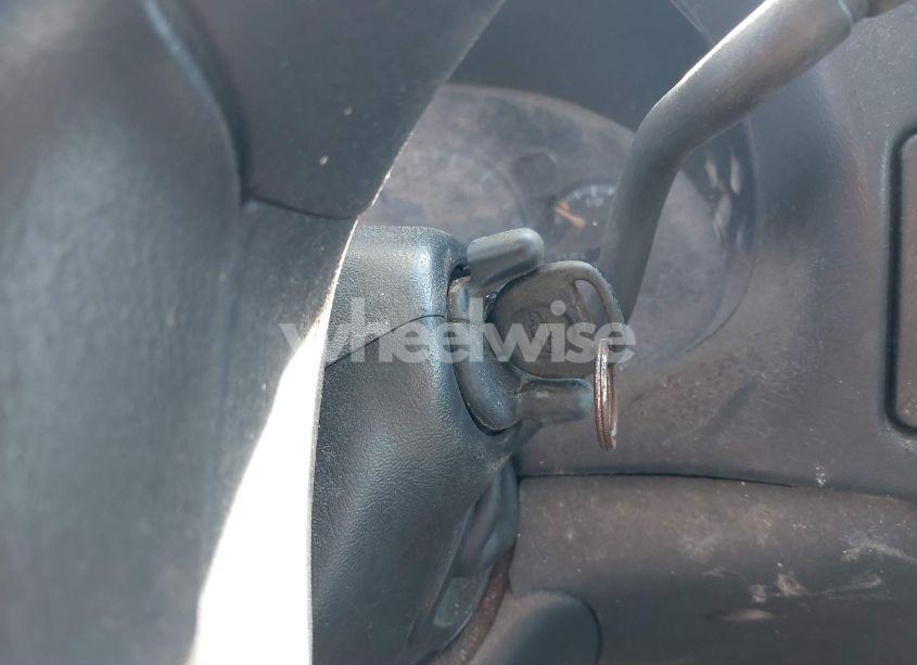 Photo 11 of 2001 Chevrolet S-10 LS (VIN 1GCCS19W918189223)