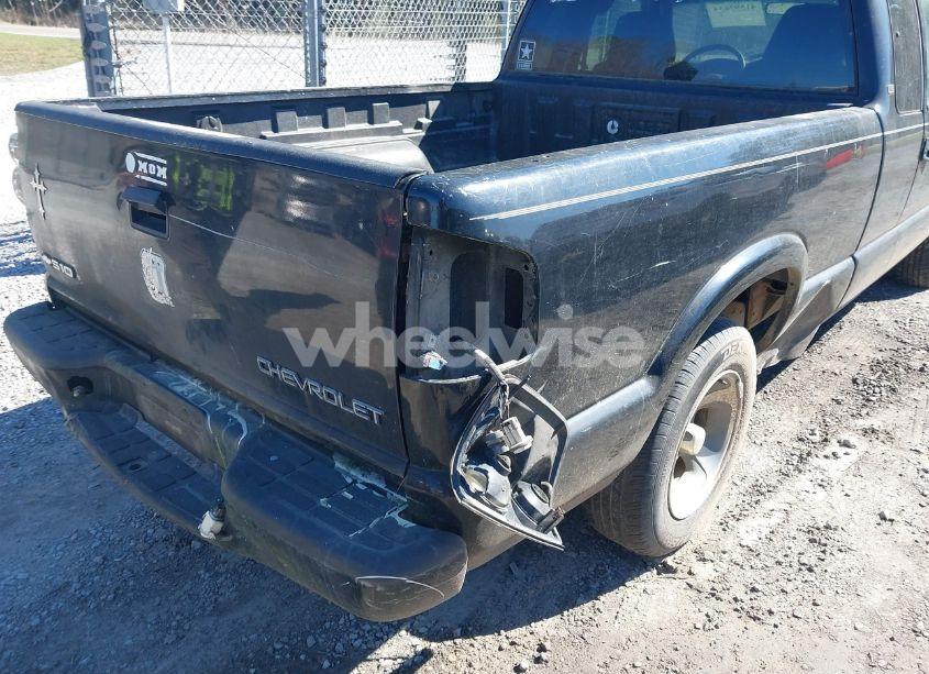 Photo 6 of 2001 Chevrolet S-10 LS (VIN 1GCCS19W918189223)