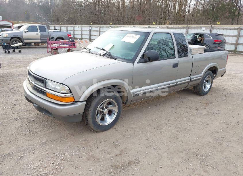 Photo 2 of 2001 Chevrolet S TRUCK S10 (VIN 1GCCS19W918208790)