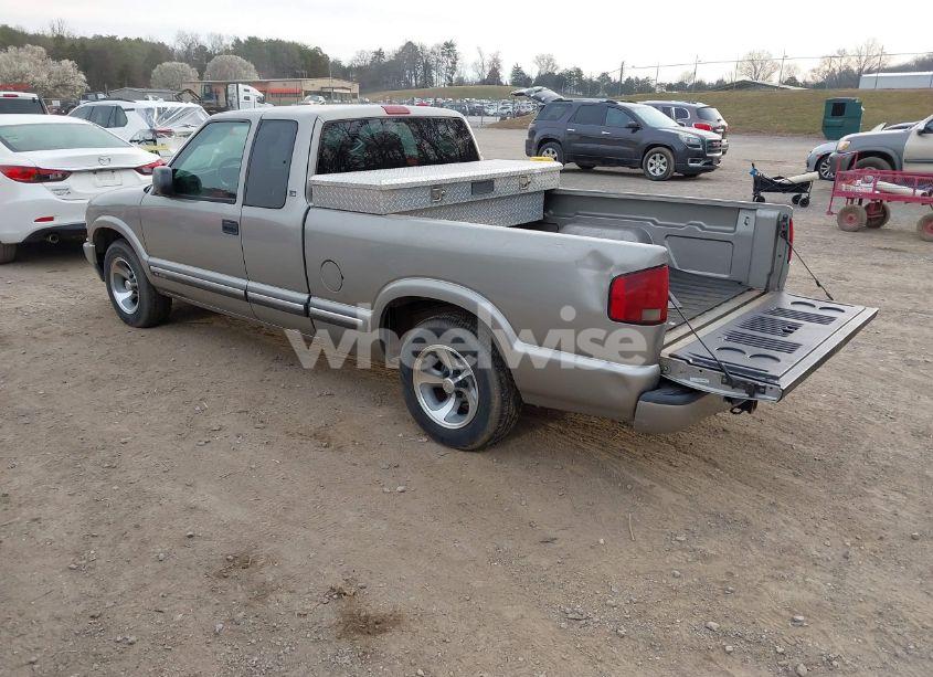 Photo 3 of 2001 Chevrolet S TRUCK S10 (VIN 1GCCS19W918208790)