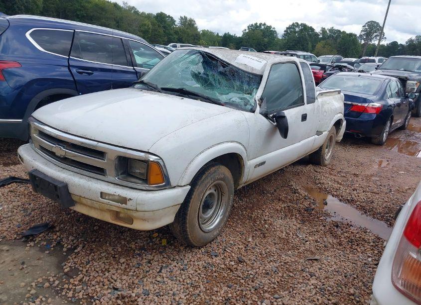 Photo 2 of 1996 Chevrolet S TRUCK S10 (VIN 1GCCS19W9T8204273)