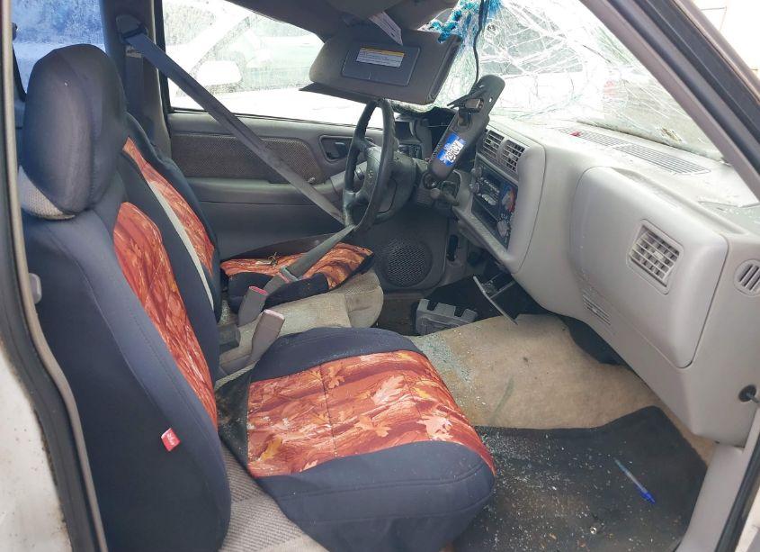 Photo 5 of 1996 Chevrolet S TRUCK S10 (VIN 1GCCS19W9T8204273)