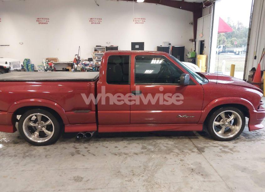Photo 14 of 2002 Chevrolet S-10 LS (VIN 1GCCS19WX28170956)