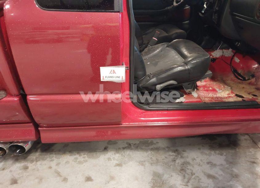 Photo 6 of 2002 Chevrolet S-10 LS (VIN 1GCCS19WX28170956)