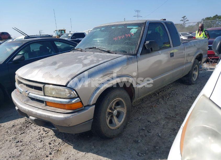Photo 2 of 1998 Chevrolet S-10 LS FLEETSIDE (VIN 1GCCS19WXWK269740)