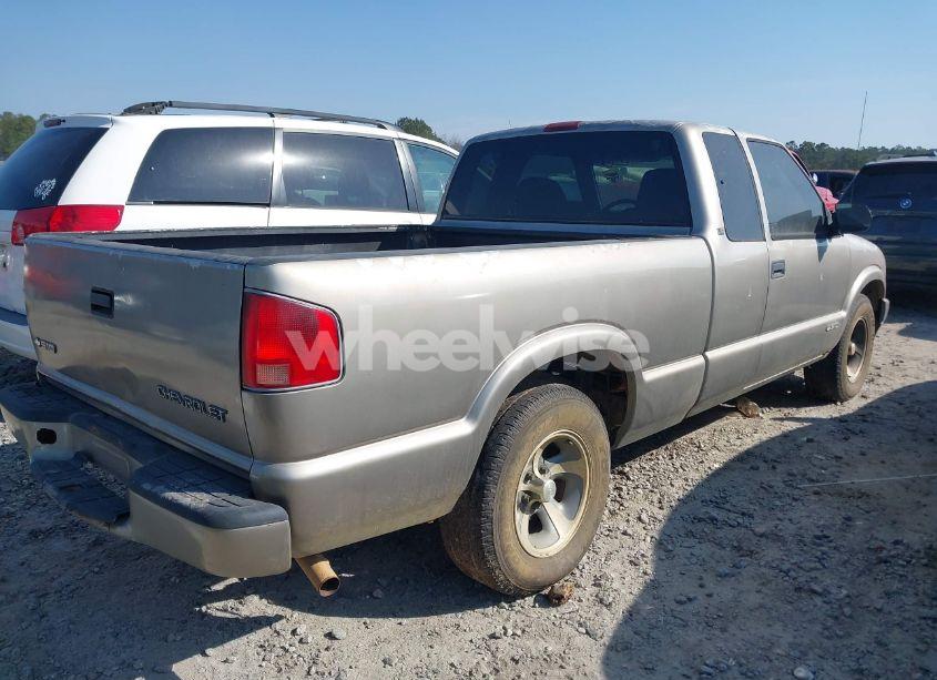 Photo 4 of 1998 Chevrolet S-10 LS FLEETSIDE (VIN 1GCCS19WXWK269740)