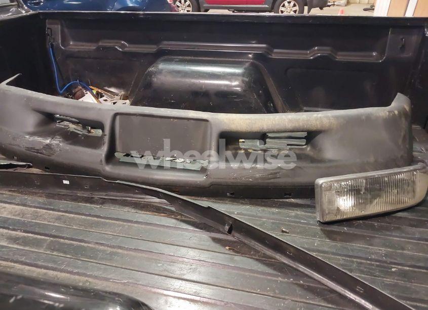 Photo 12 of 2000 Chevrolet S-10 LS (VIN 1GCCS19WXY8119160)