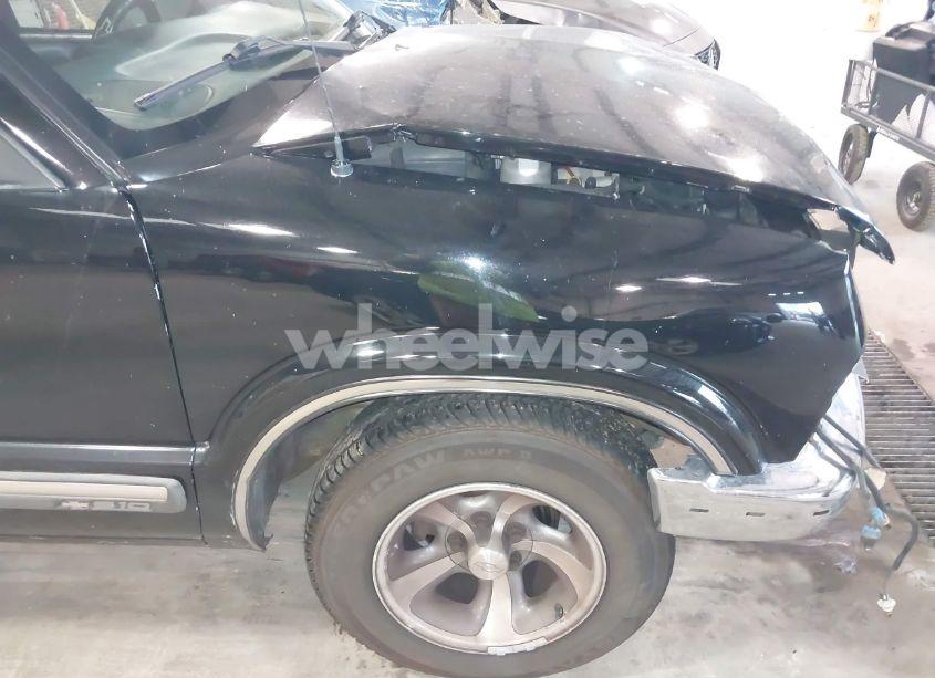 Photo 14 of 2000 Chevrolet S-10 LS (VIN 1GCCS19WXY8119160)