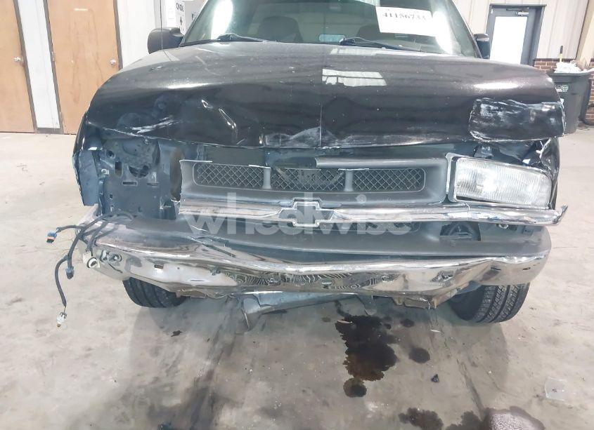 Photo 6 of 2000 Chevrolet S-10 LS (VIN 1GCCS19WXY8119160)