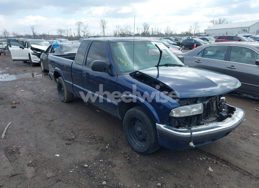 2000 Chevrolet S-10 LS (VIN 1GCCS19WXY8242120) main photo