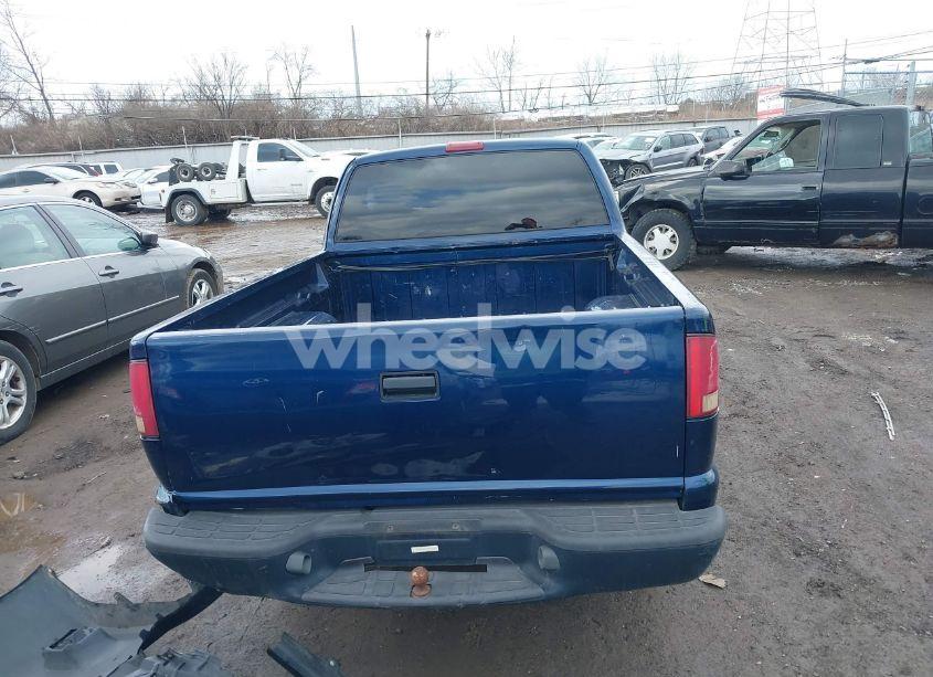 Photo 16 of 2000 Chevrolet S-10 LS (VIN 1GCCS19WXY8242120)