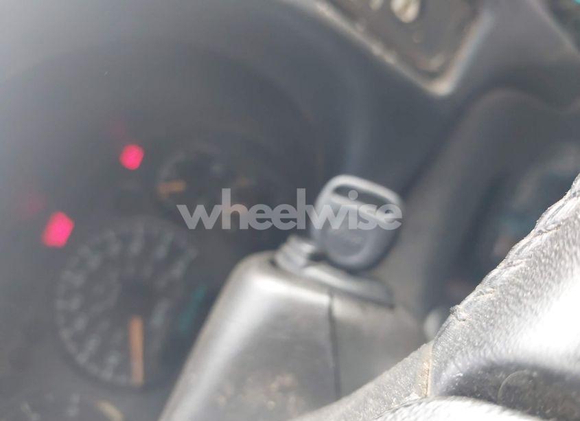 Photo 11 of 2003 Chevrolet S-10 LS (VIN 1GCCS19X038241589)