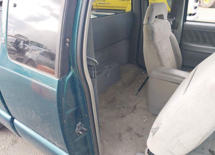 Photo 8 of 1996 Chevrolet S TRUCK S10 (VIN 1GCCS19X0T8219642)