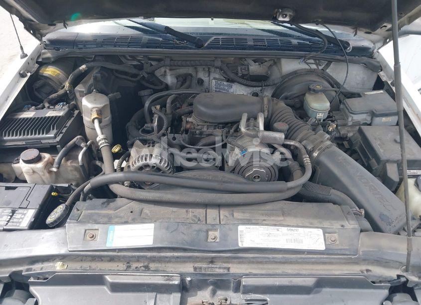 Photo 10 of 1998 Chevrolet S-10 LS SPORTSIDE (VIN 1GCCS19X0W8119240)