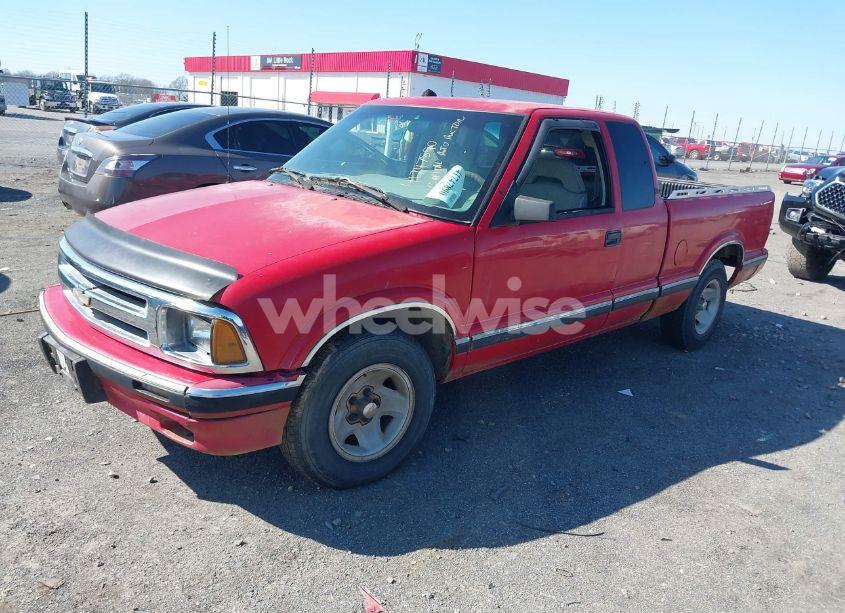 Photo 2 of 1996 Chevrolet S TRUCK S10 (VIN 1GCCS19X1T8217446)