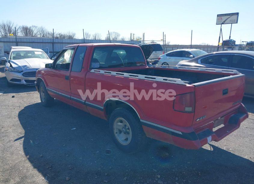 Photo 3 of 1996 Chevrolet S TRUCK S10 (VIN 1GCCS19X1T8217446)